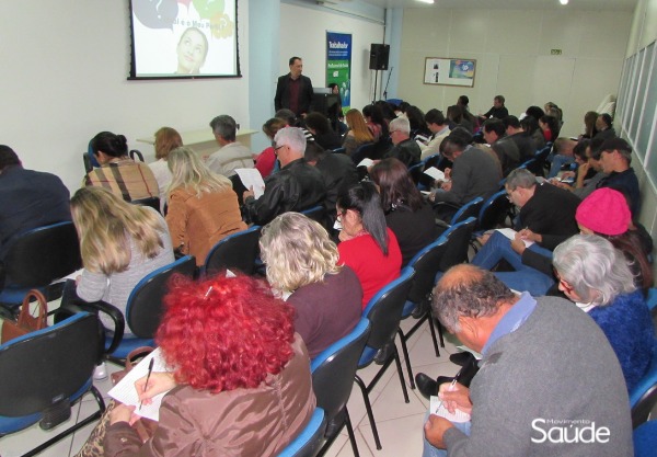 O primeiro encontro do Programa de Integração da 12ªRS foi realizado no dia 5 de julho e reuniu profissionais do Hemonúcleo, Farmácia Regional, entre outros departamentos. 